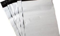 Envelope com adesivo